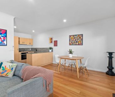 Outstanding One-Bedder With Study And Terrace - Photo 2