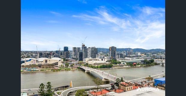 Stylish Fully Furnished Apartment in the Heart of the CBD - Photo 1