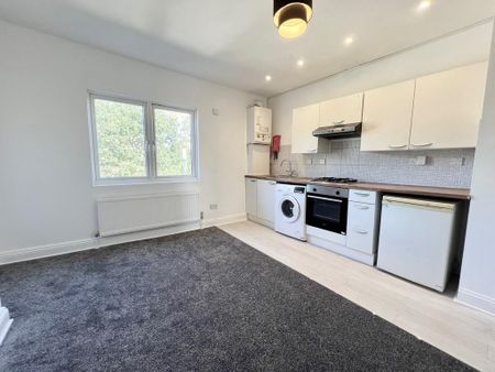 2 bedroom apartment to rent - Photo 3