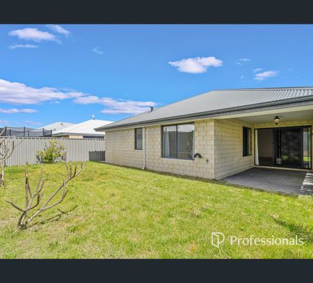 127 Tourmaline Boulevard, Byford, WA 6122 - Photo 5