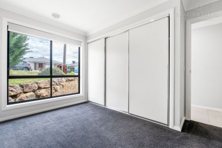 1 / 5 Wollemi Street, Forest Hill NSW 2651 - Photo 4