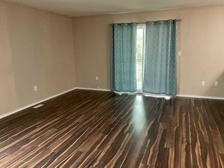 4729 45 Street 3 Lloydminster, SK S9V 0H6 - Photo 3