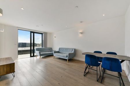 2 bedroom penthouse to rent - Photo 4