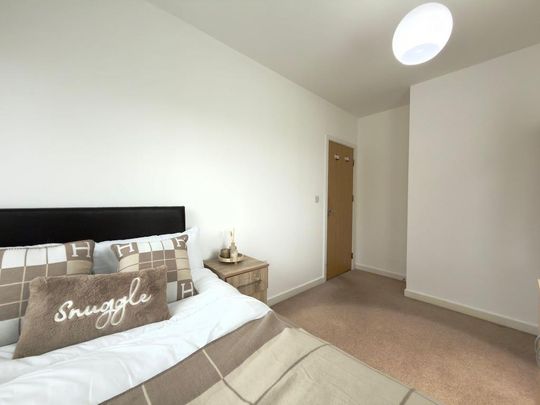 1 bedroom in a flat share to rent - Photo 1
