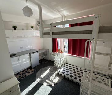 Studio to rent - Photo 4