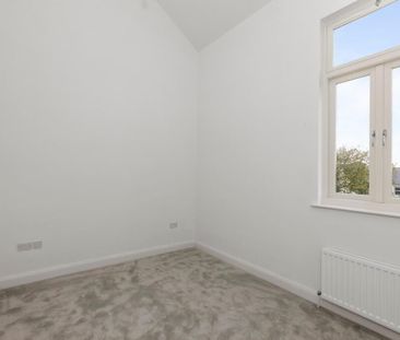 The Mews, Crosby House, 34 College Green, College Avenue, Bangor, B... - Photo 4