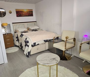 Studio Flat, Howden Road, LE2 - Photo 4