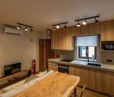 Rua Central do Bairro Herculano, Porto, Braga 4000-054 - Photo 3