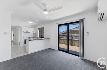 Stylish & Spacious Family Home in Prime Collingwood Park Location - Photo 5