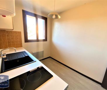 Location Appartement 2 pièces 45m² MONTAUBAN 82000 - Photo 2