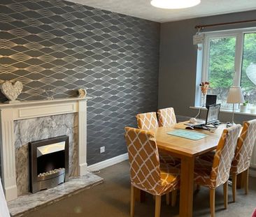 2 bed Apartment - To Let - Photo 6