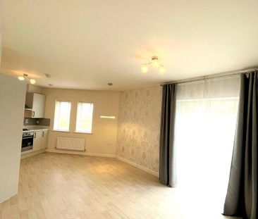 2 bedroom apartment to rent - Photo 3