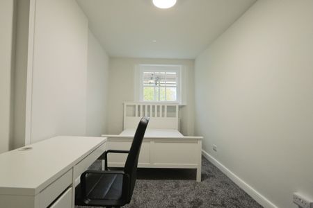 9 Bedroom Home – Student Let - Photo 4