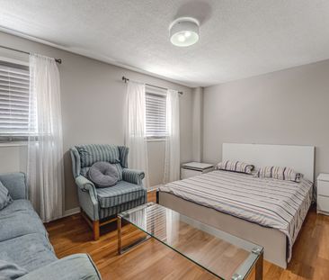 For Lease - 67 Wessenger Drive, Barrie, Ontario - Photo 3