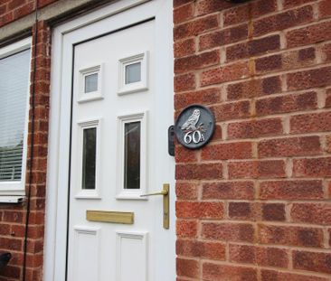 4 bedroom semi-detached house to rent - Photo 1