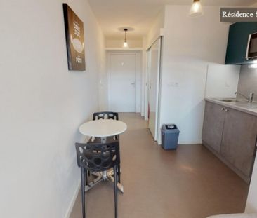 T1 RDC de 23m2 à 27m2 meublé et équipé - Photo 1