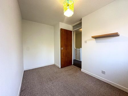 2 bedroom terraced house to rent - Photo 3