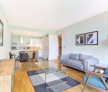 A well appointed furnished one bedroom apartment in the popular Grosvenor Waterside development. - Photo 1