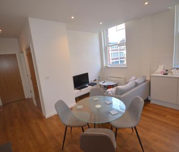 2 bedroom flat to rent - Photo 1