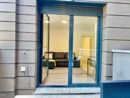 Luxury Flat for rent in Madrid, Autonomous Region of Madrid - Photo 2