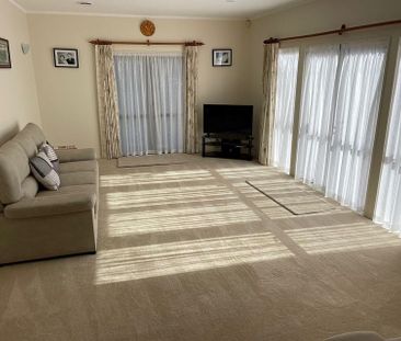 Warm and Dry Bedrooms available for Rent - Photo 2