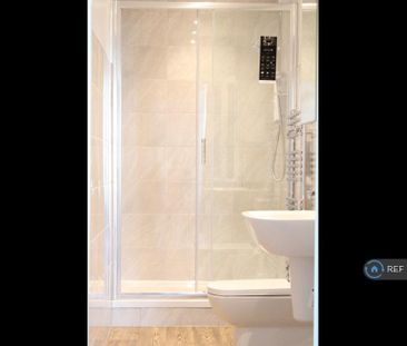 3 bedroom maisonette to rent - Photo 5