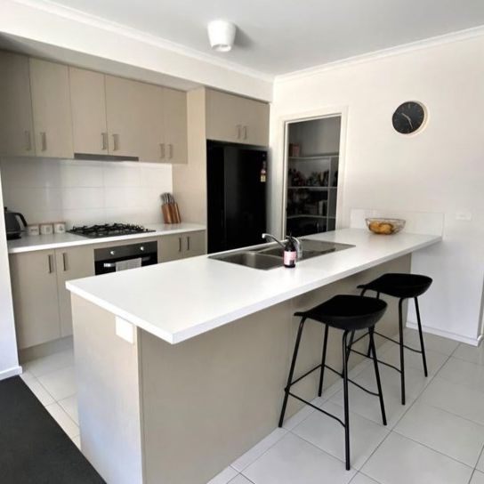 3-bedroom shared house, Jobbins Street - Photo 1