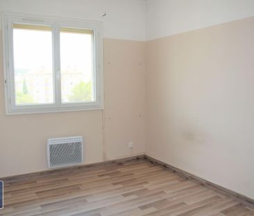 Location Appartement 2 pièces 43m² MARTIGUES 13500 - Photo 2