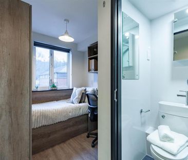 1 bedroom in a flat share to rent - Photo 5