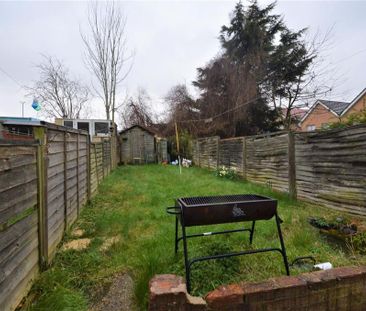 2 bedroom terraced house to rent - Photo 6