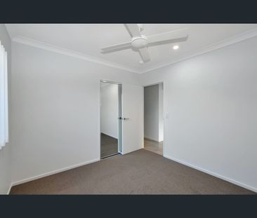 26 Pyrite Crescent, Collingwood Park, Qld 4301 - Photo 6