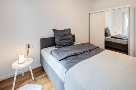 Newly furnished apartment with large balcony - Foto 4