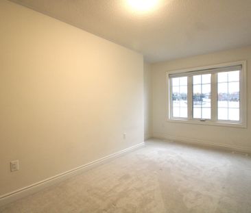 For Lease - 3 Terrain Court, East Gwillimbury, Ontario - Photo 6