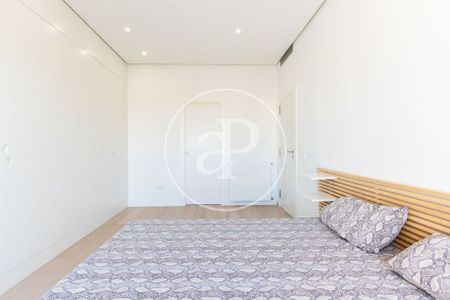 2 bedroom luxury Apartment for rent in Valencia, Spain - Photo 3