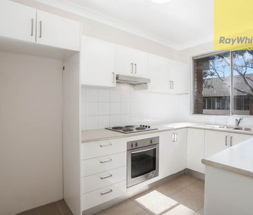 2 bedroom unit in Prime Riverside Location - Photo 6