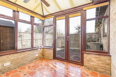 2 bedroom terraced bungalow to rent - Photo 4