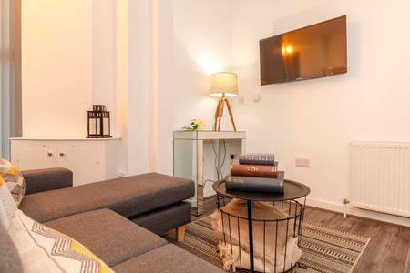 3 Bed Flat, Huntley Road, L6 - Photo 5