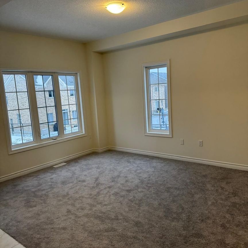 For Lease - 57 North Garden Boulevard, Scugog, Ontario - Photo 1