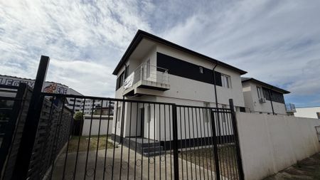Vila individuala superba de inchiriat, 147 mp, 250 mp teren - Photo 3