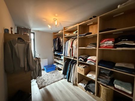 LIEDEKERKE - Luxueus appartement met staanplaats. - Photo 4