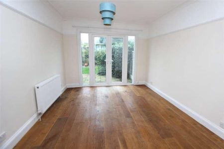 Olive Avenue, Leigh-on-sea, Essex, SS9 - Photo 2