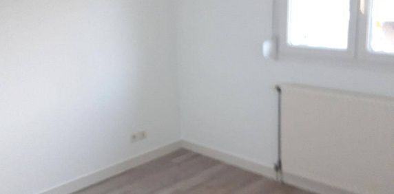 Location appartement rénové 2 pièces 28.88 m² à Cluses (74300) - Photo 2