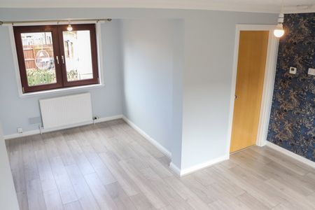 16 Ladeside Gardens, AB51 3XA, Inverurie - Photo 3