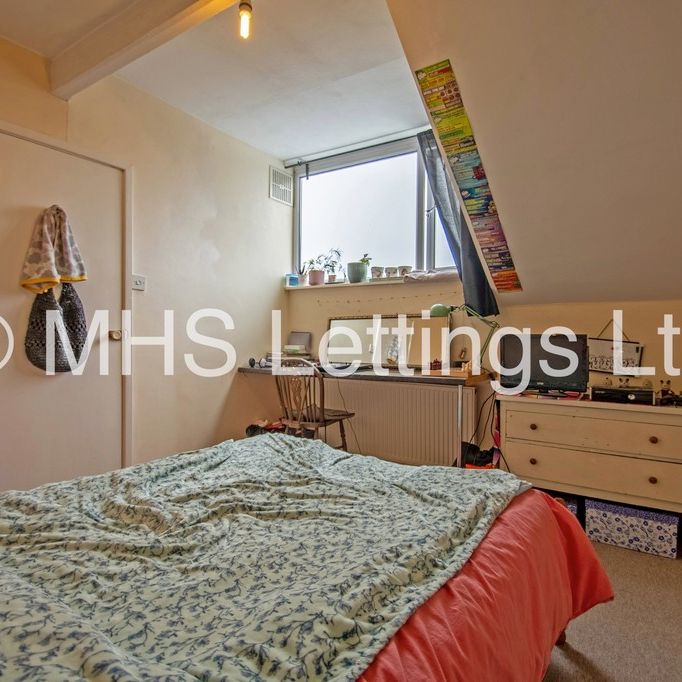 34 Woodside Avenue, Leeds, LS4 2QX - Photo 1