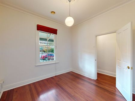 19 Nash Street, Brunswick VIC 3056 - Photo 3
