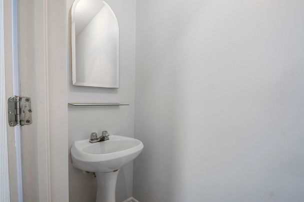462 Rue Closse - Photo 1