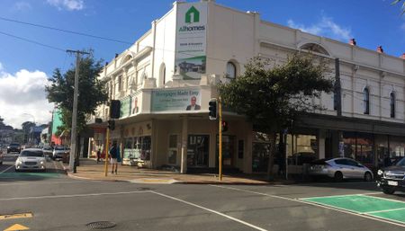 Newtown, 5 bedrooms - Photo 3