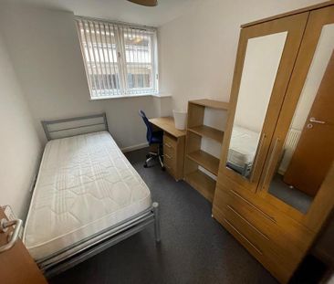 5 bedroom flat to rent - Photo 5