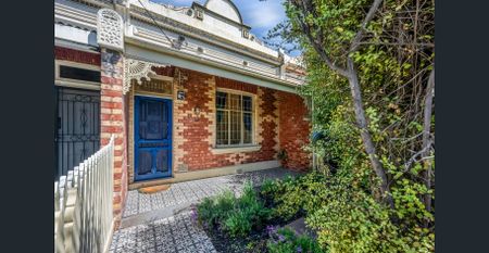 Prime Princes Hill/Carlton Location - Fully Renovated Home on Iconic Lygon Street - Photo 2