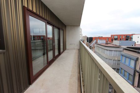 CENTRAAL GELEGEN APPARTEMENT MET 2 SLAAPKAMERS EN TERRAS - Foto 3